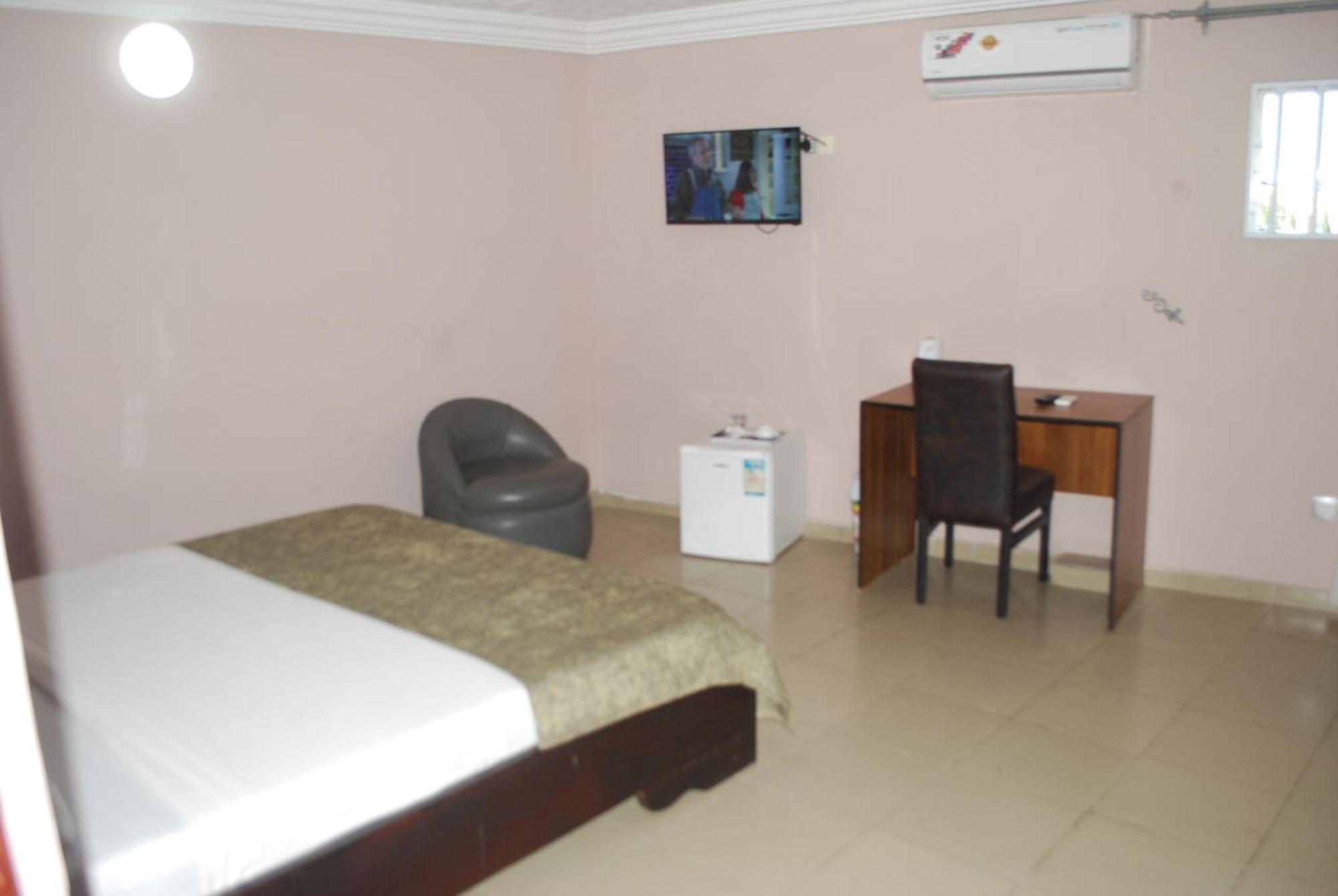 Benin City Center Hotel Cotonou Ngoại thất bức ảnh